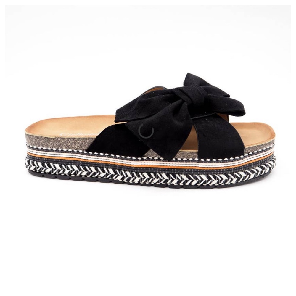 cute bow sandles - Picture 3 of 5